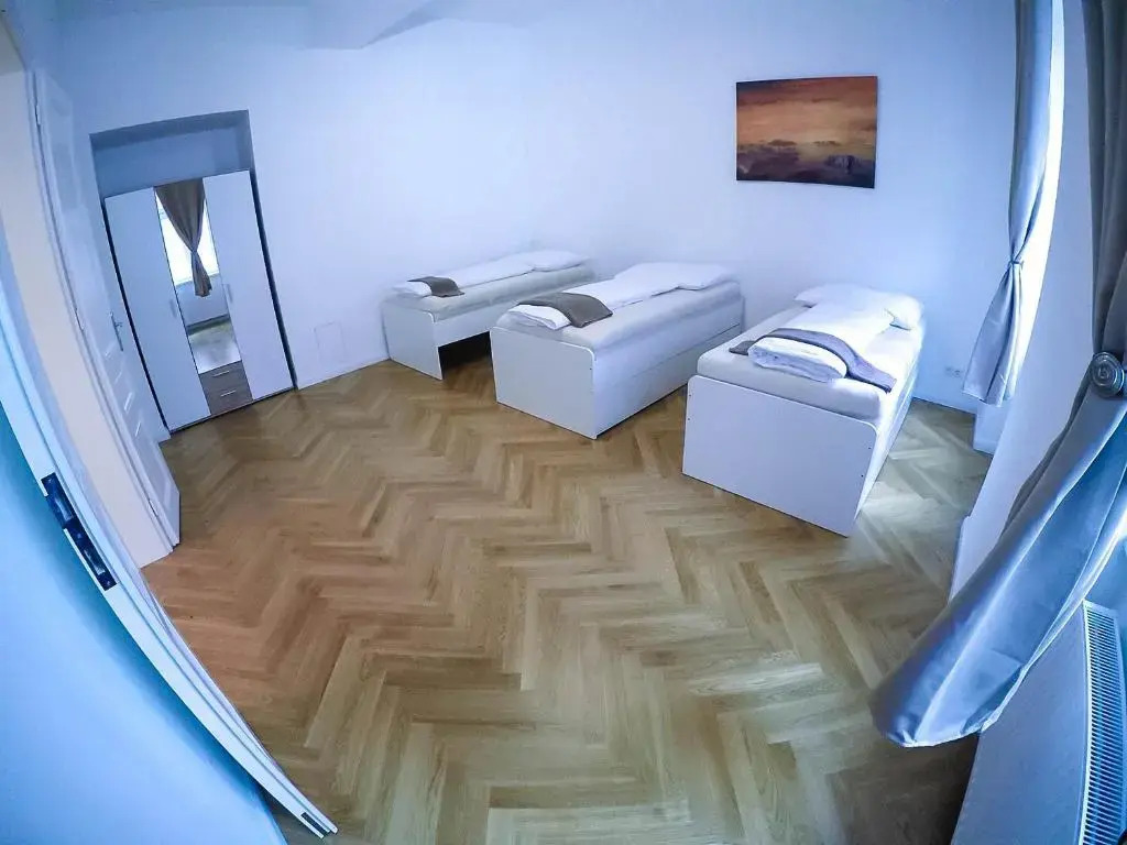 Raimond Apartment Ottakring Top 14