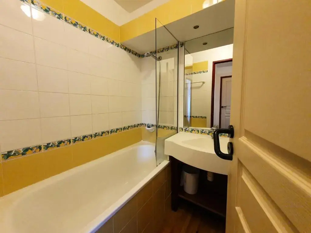 Résidence LE RAMI - Appartement RAMI 401 pour 6 Personnes 48