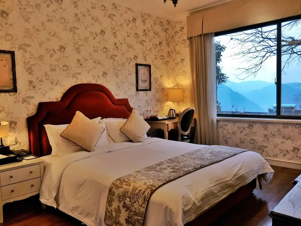 West Lake Reclusive Life Villa Yangmeiling Branch