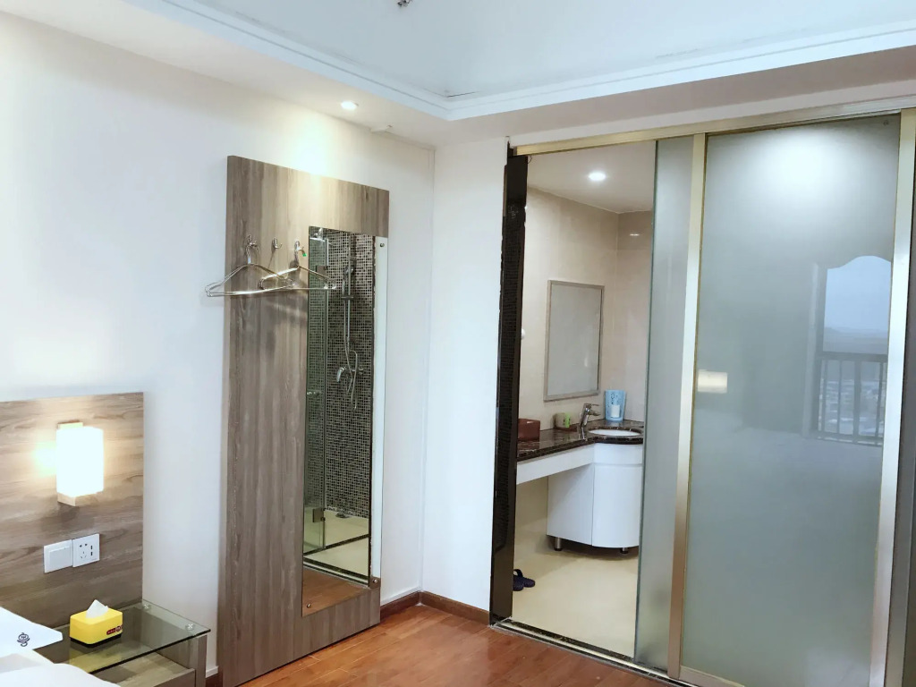 Xingyue Apartment Luogang Wanda