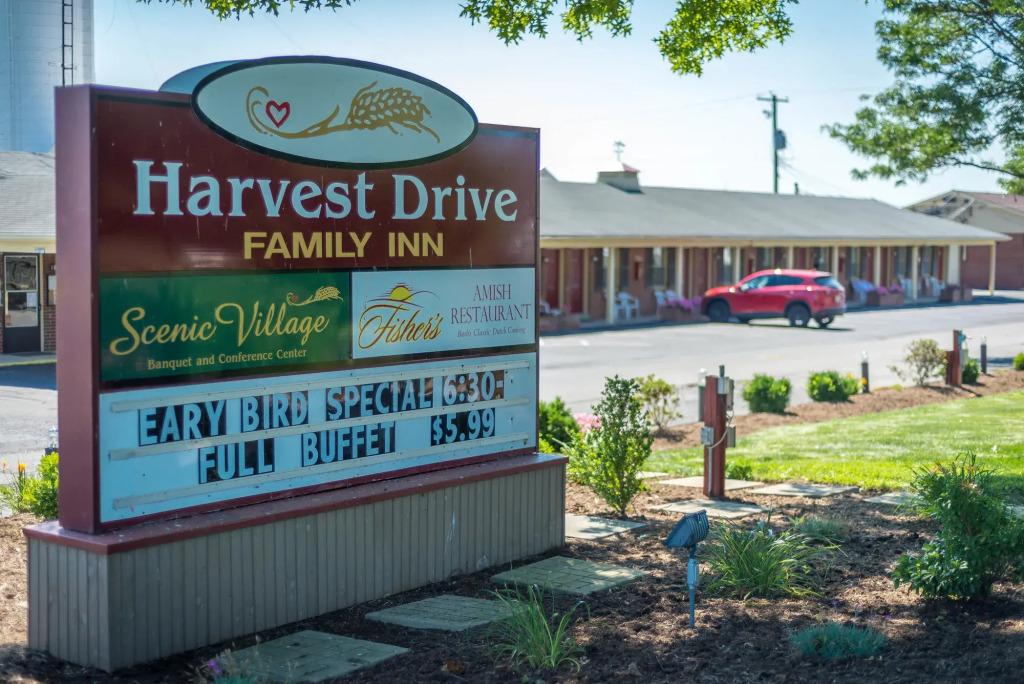 Harvest Drive Family Inn - Renovated Rooms