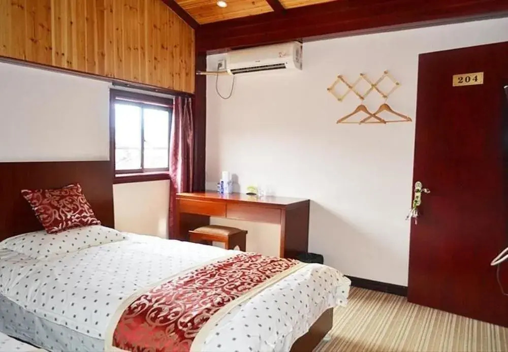 Hongcun Tiandeng Inn
