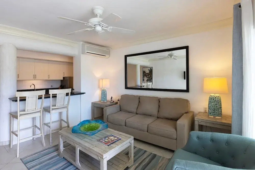 Glitter Bay Estate 214 1 Bedroom Apts