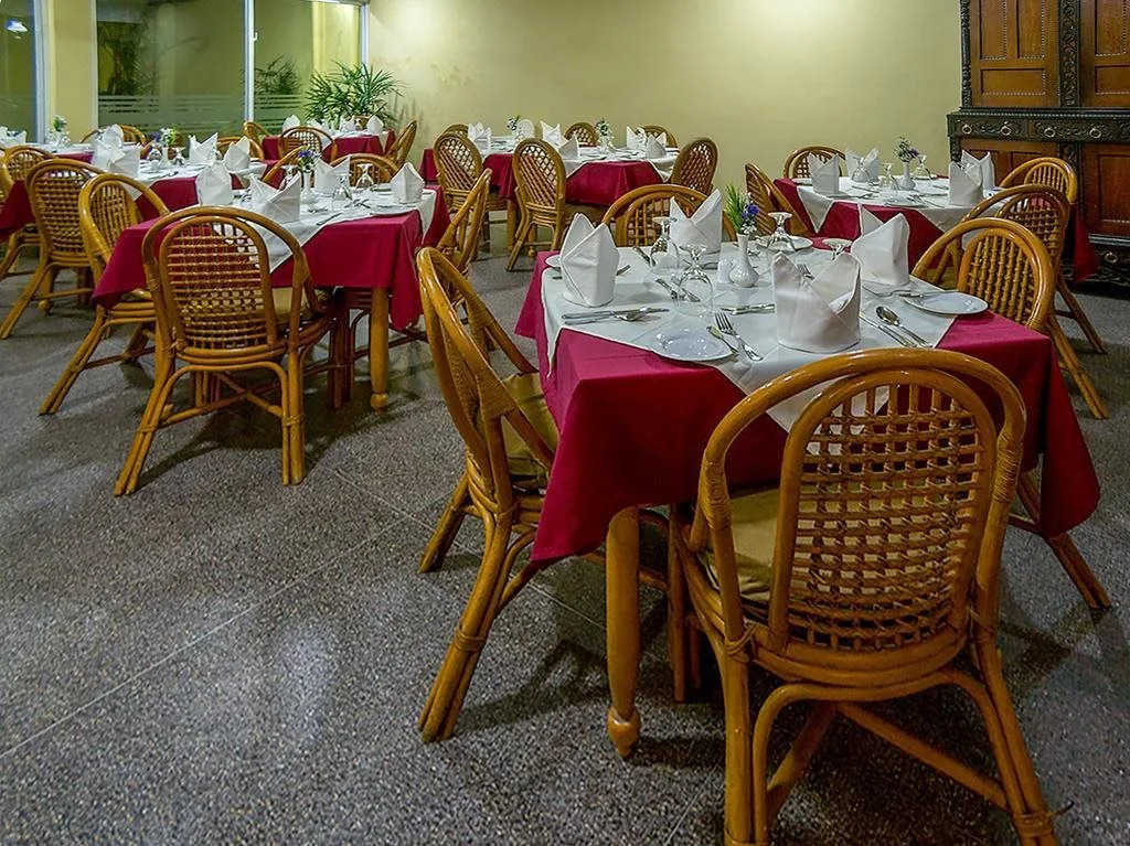 Tropic Inn - Mount Lavinia