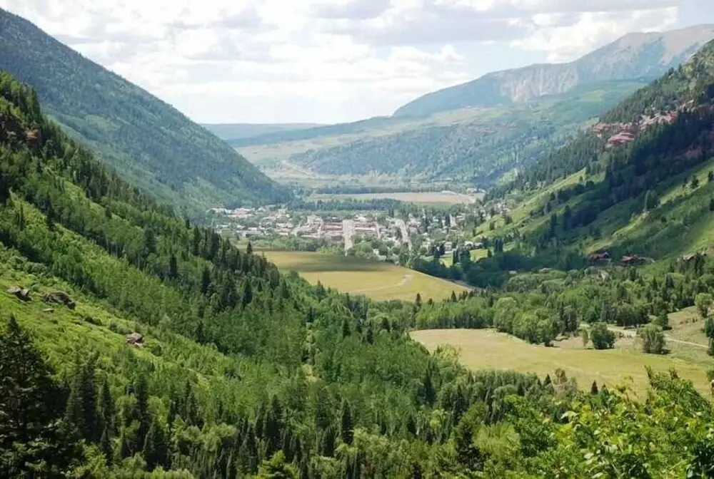 Bachman Village 19 4 Bedroom Holiday home By Accommodations in Telluride