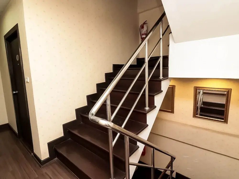 Nida Rooms Phrakhanong 984 Station