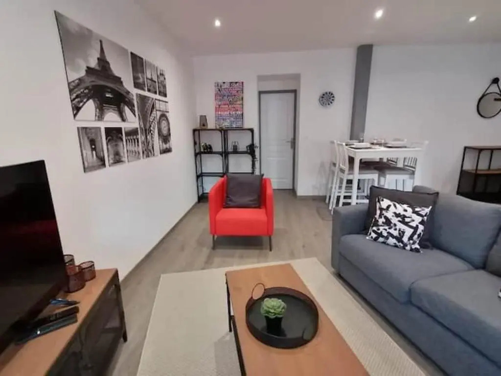 Grand Appartement 2 chambres avec Fibre et Netflix