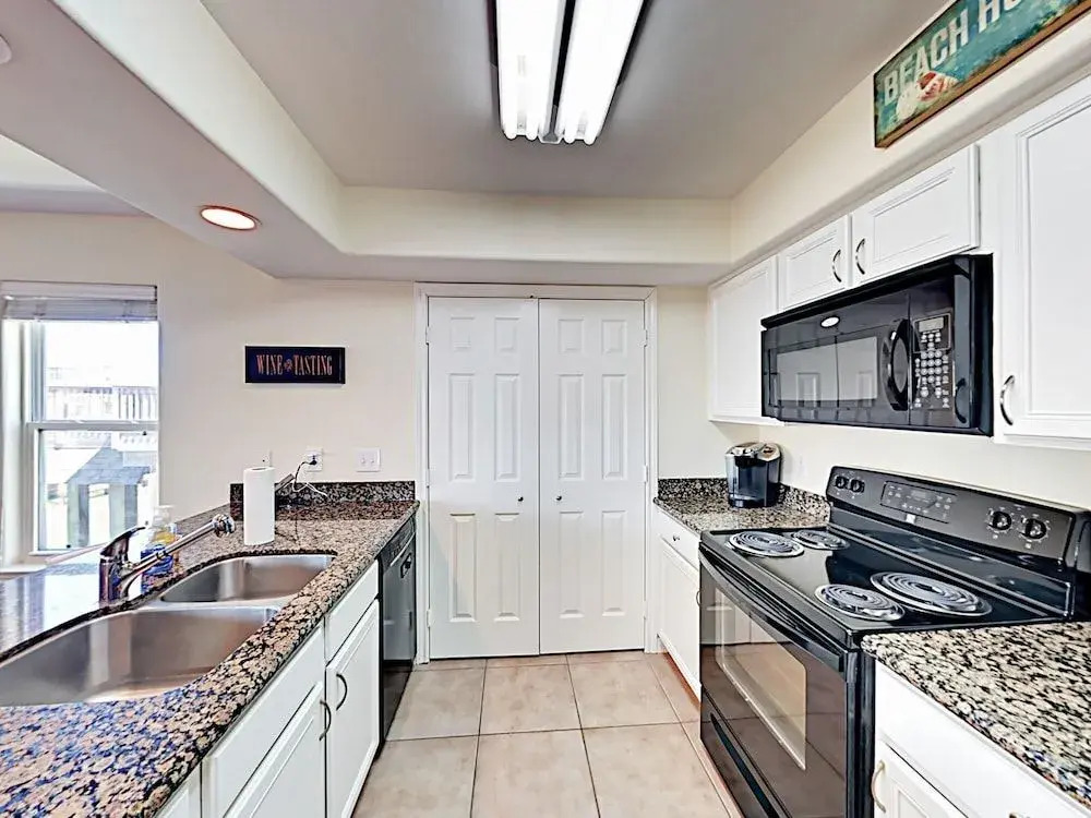 Canal 22108 - 3 Br Home