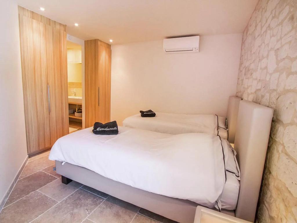 Secluded Apartment in Villesèque with Pool