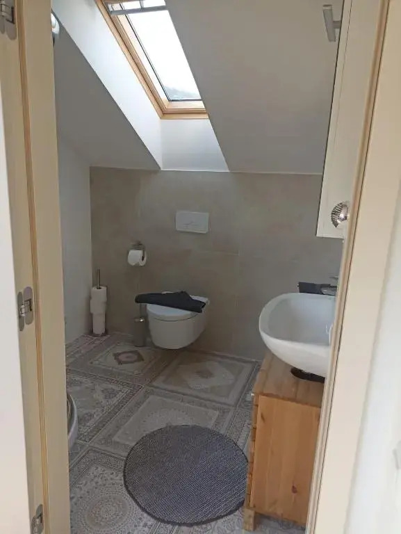 Apartment 22