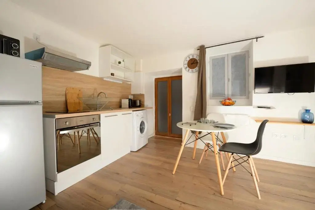 Dominici 3 - CahorsCityStay-Parking WIFI NETFLIX