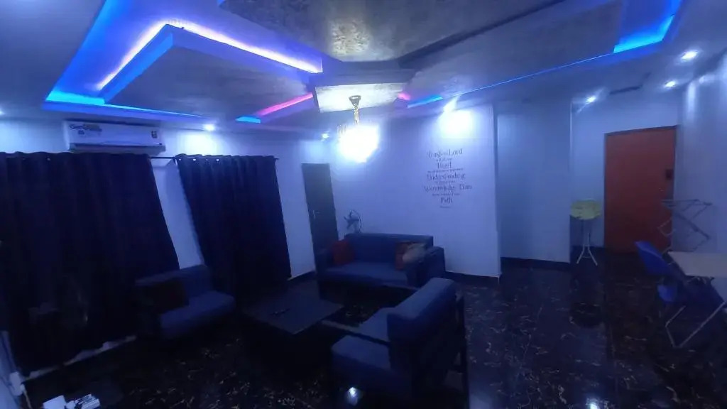 Dinero Smart Apartment - 2 Bedroom in Yaba, Lagos.