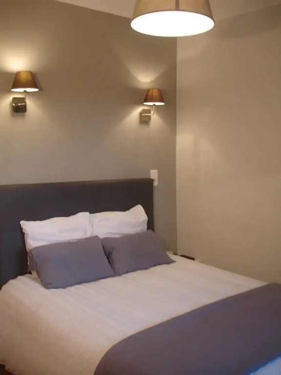 Logis Hotel Le Chêne Vert