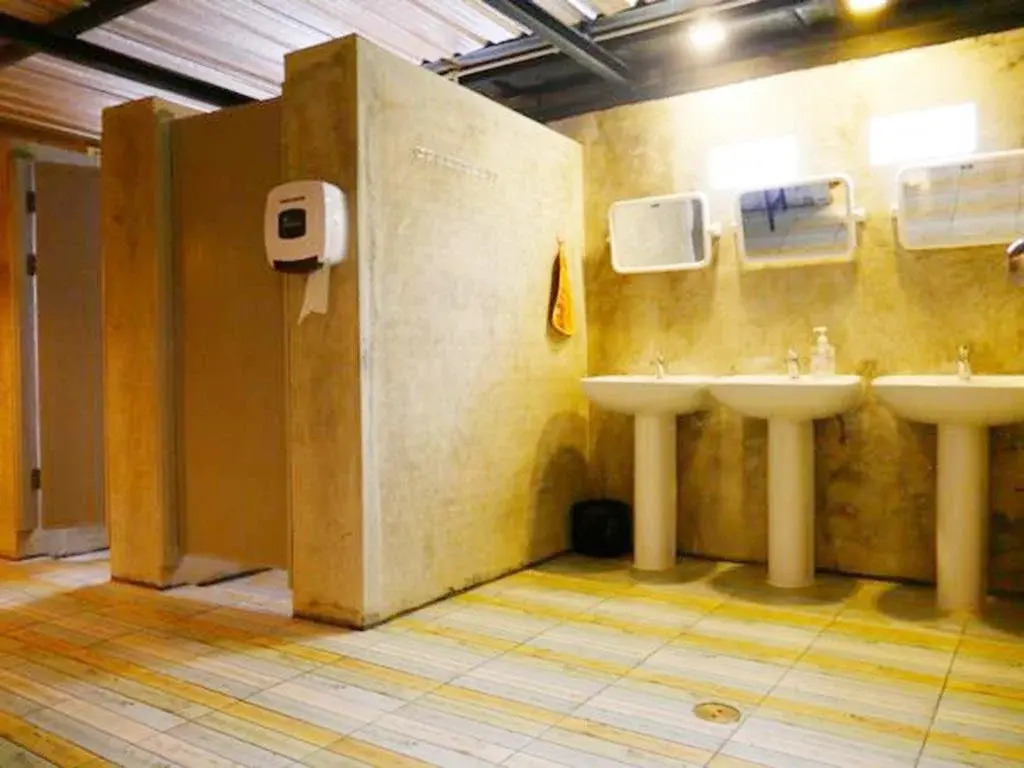 Baan Na Hostel
