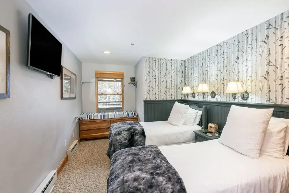 Bear Creek Lodge 112a 1 Bedroom Condo by Alpine Lodging Telluride