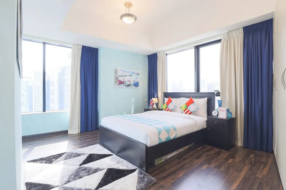 OYO Home 300 2BHK Al Waleed Paradise JLT