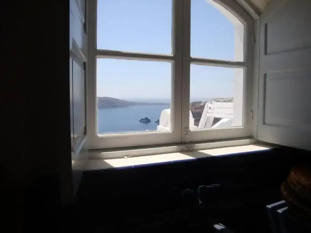 Captain John Oia Cave Houses-Sunset,Volcano & Caldera Views