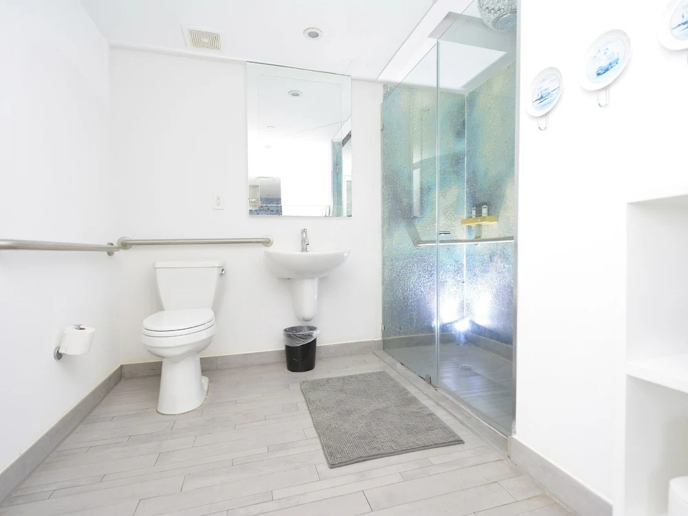 South Beach Studio in a 5 Hotel #1003