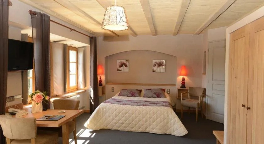 Logis Hôtel Restaurant & Spa les Remparts