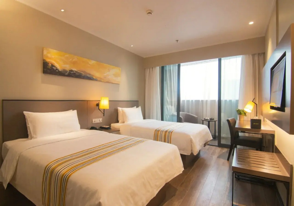 Motel (Shanghai Lujiazui Yushan Road Yuanshen Sports Center)