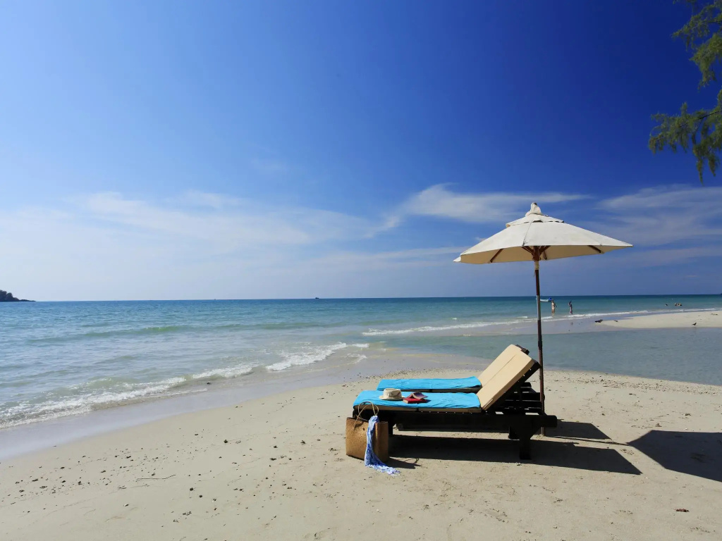 Centara Koh Chang Tropicana Resort
