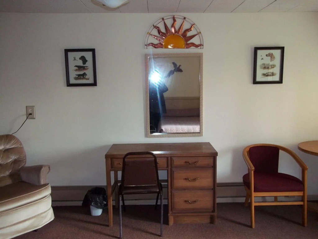White Feather Motel