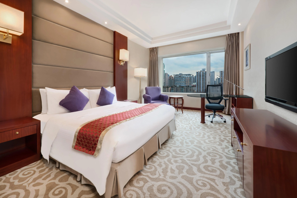 Crowne Plaza Shanghai by IHG