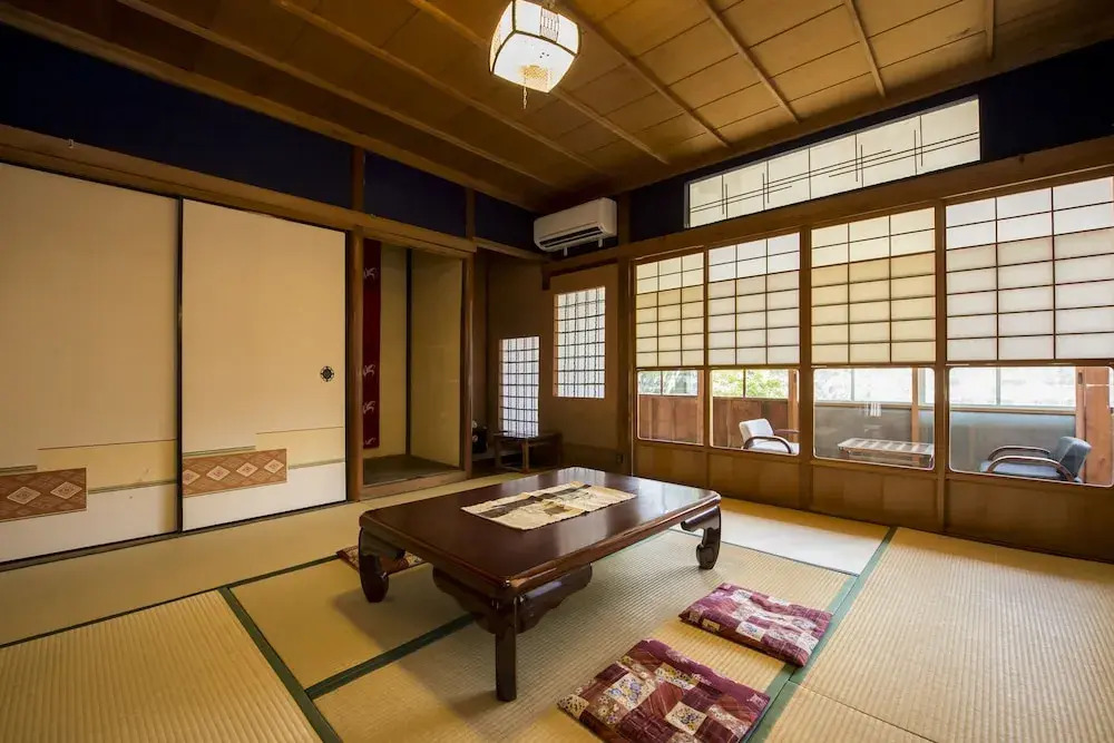 Kanazawa TABI-NE