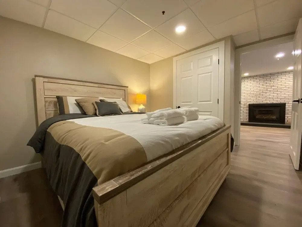 Renovated! Double Dipper: Upper And Lower Level Of Duplex Ski Home At Killington 7 Bedroom Home