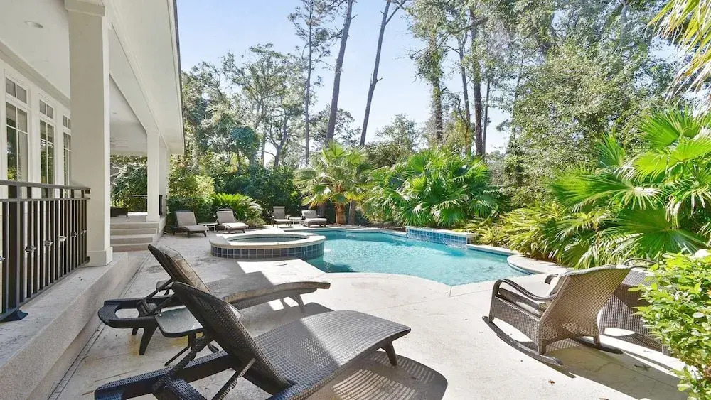 1a Sea Lane 6 Bedroom Home