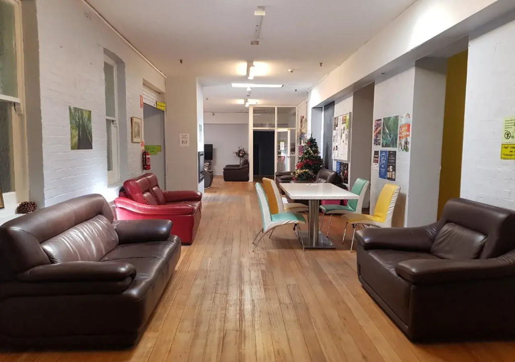 Backpackers Imperial Hotel