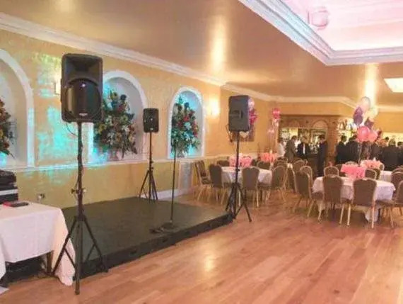 The Golden Lion Hotel