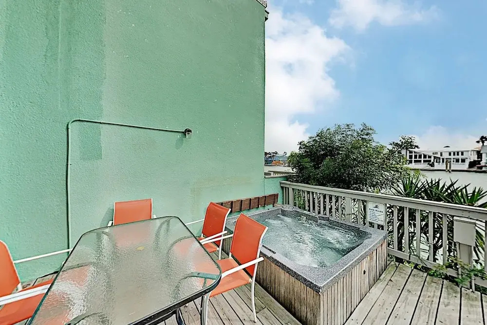 14300 Aloha St Townhome Unit 133