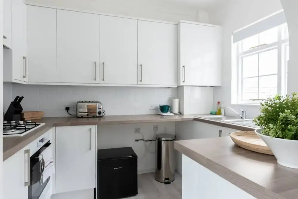 Modern 1 Bed Apartment Minutes From Brighton Beach