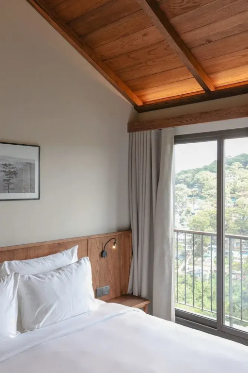 HLS Dalat Lodge