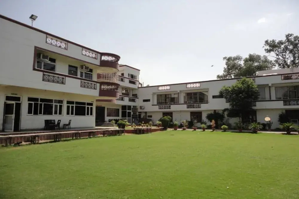 Exotika Express Resort