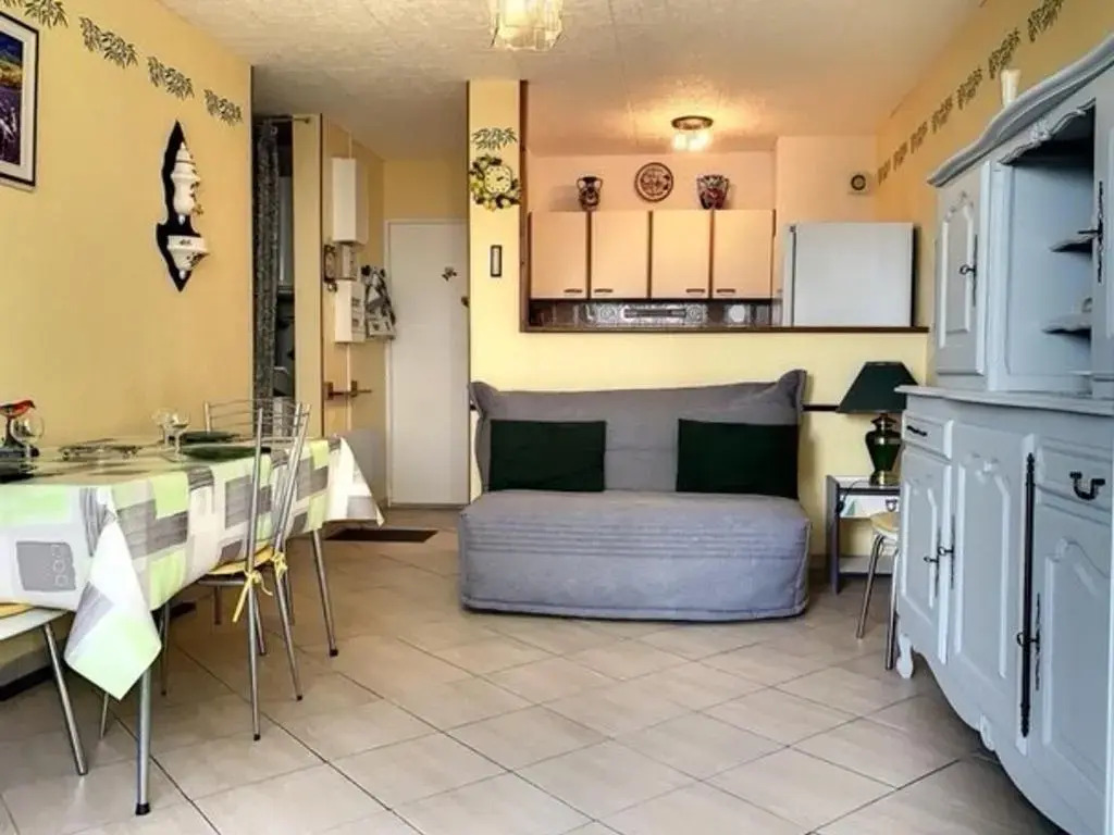 Appartement Balaruc-les-Bains, 2 pièces, 4 personnes - FR-1-503-84