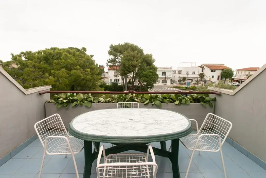 M134 -Marcelli, quadrilocale con terrazzo a 50mt dal mare