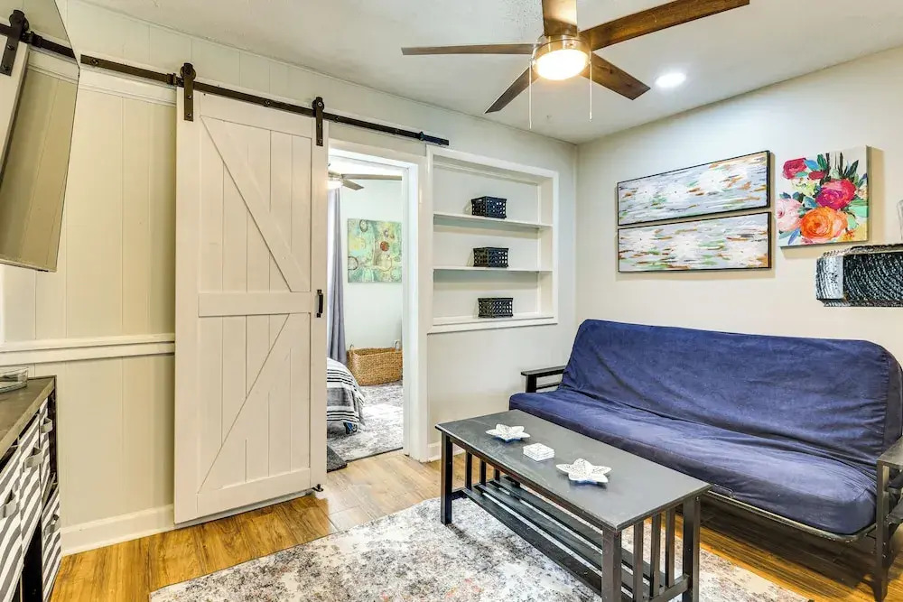 Close to Camden Clark: Central Parkersburg Condo