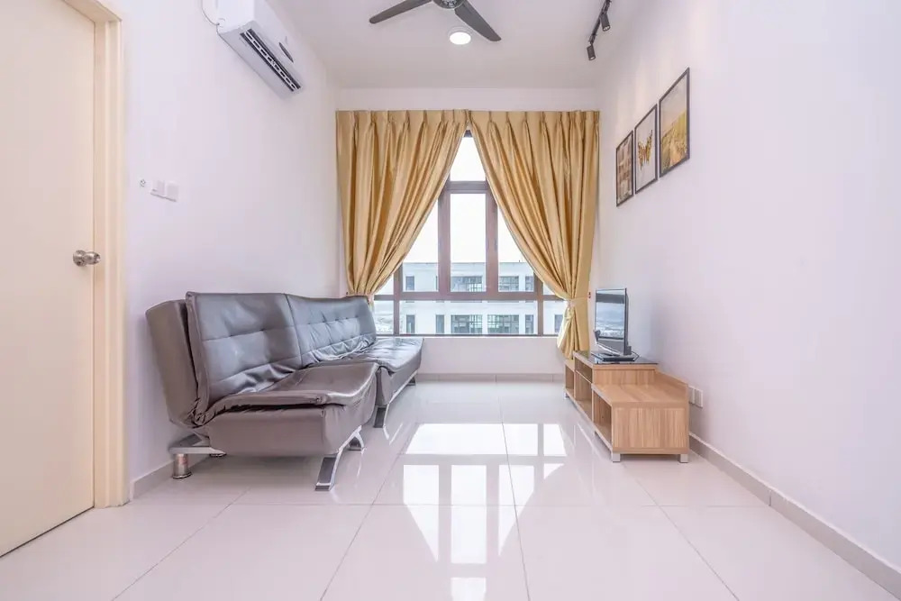 OYO Home 89458 Amazing 2br D'summit