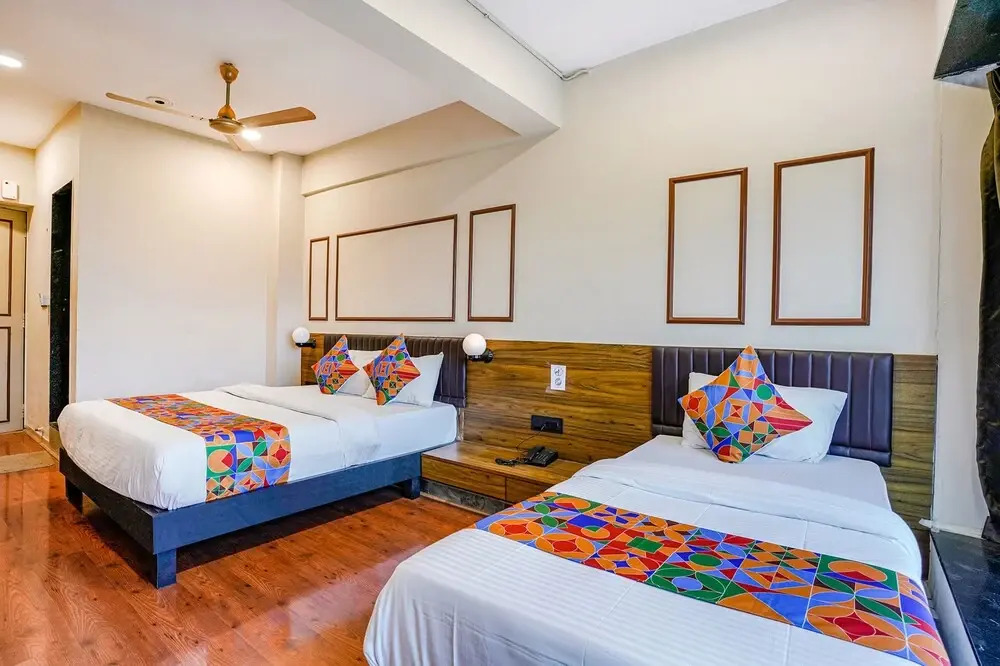 Fabhotel Crescent