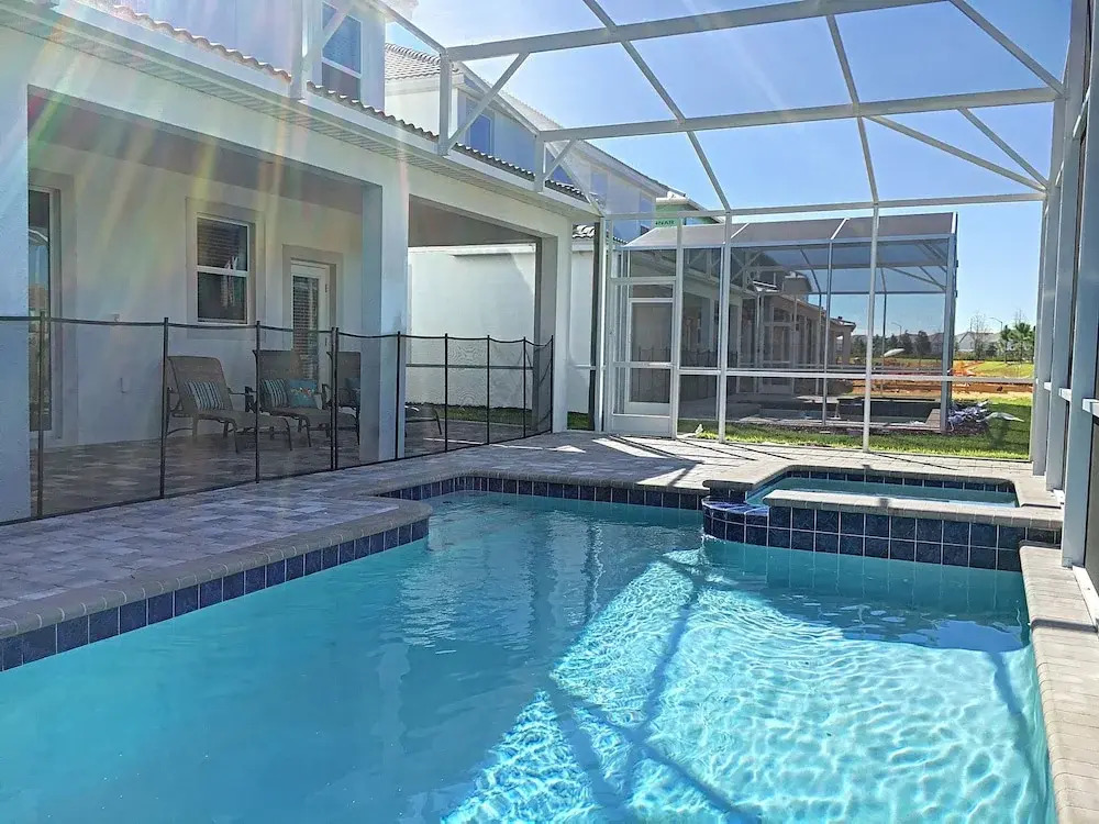 Maidstone Manor by Florida Spirit