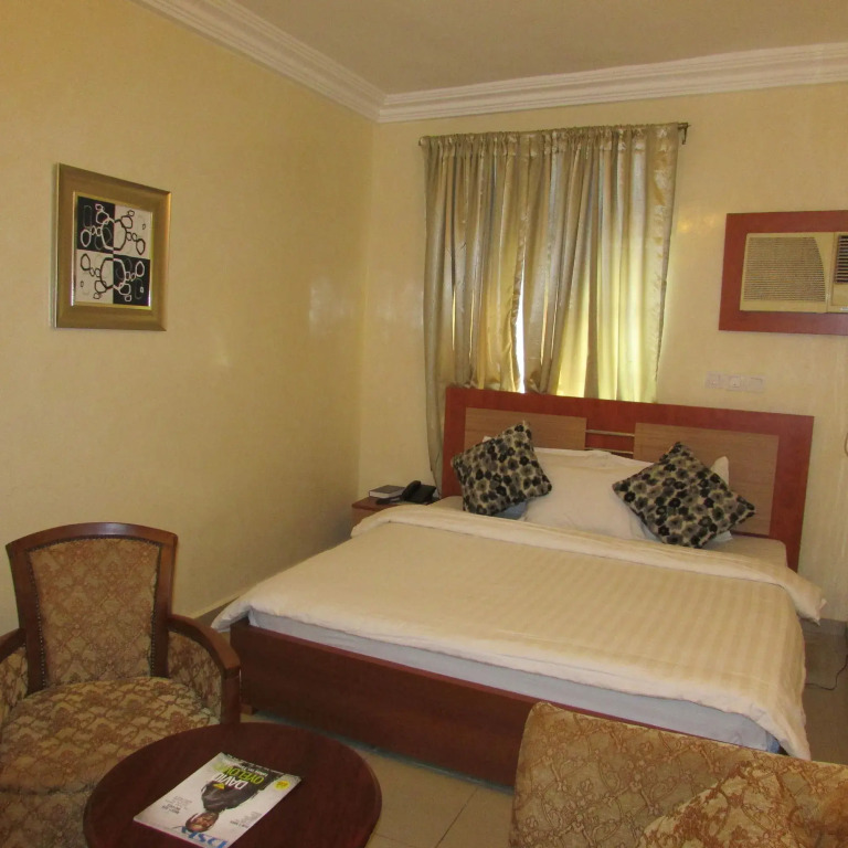 Petrus Hotels Royale