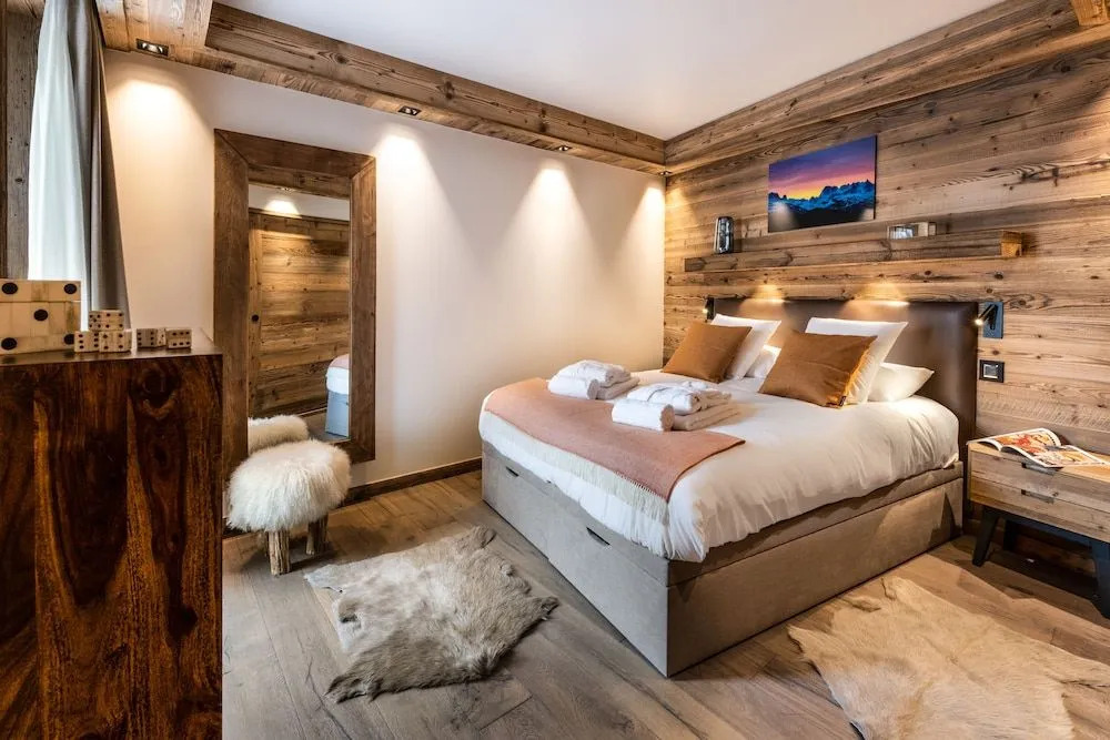 Alaska Lodge by Alpine Resorts