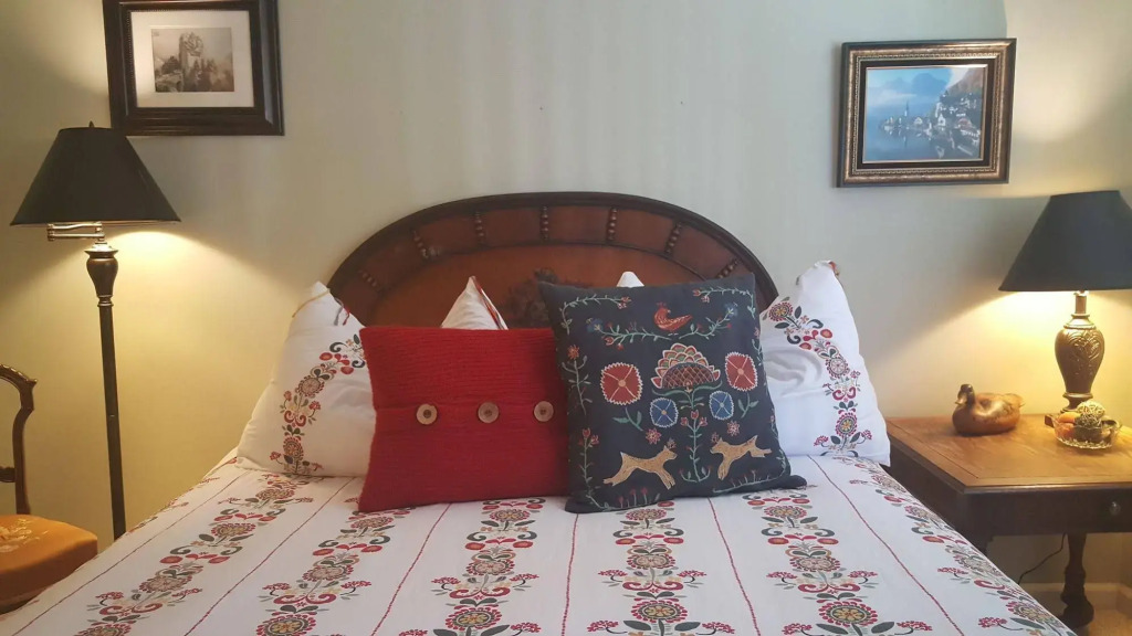 RubyJune Inn