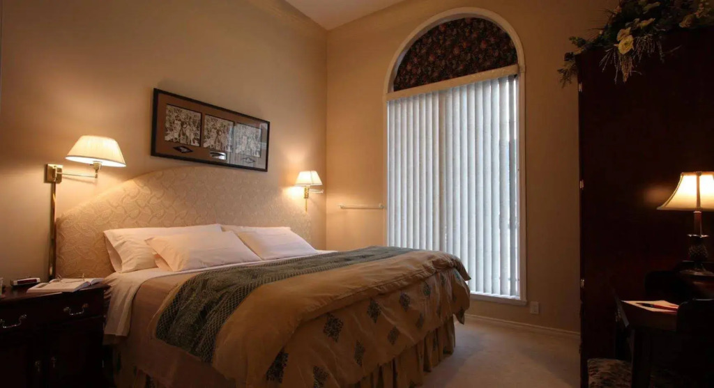 Royal Bed & Breakfast