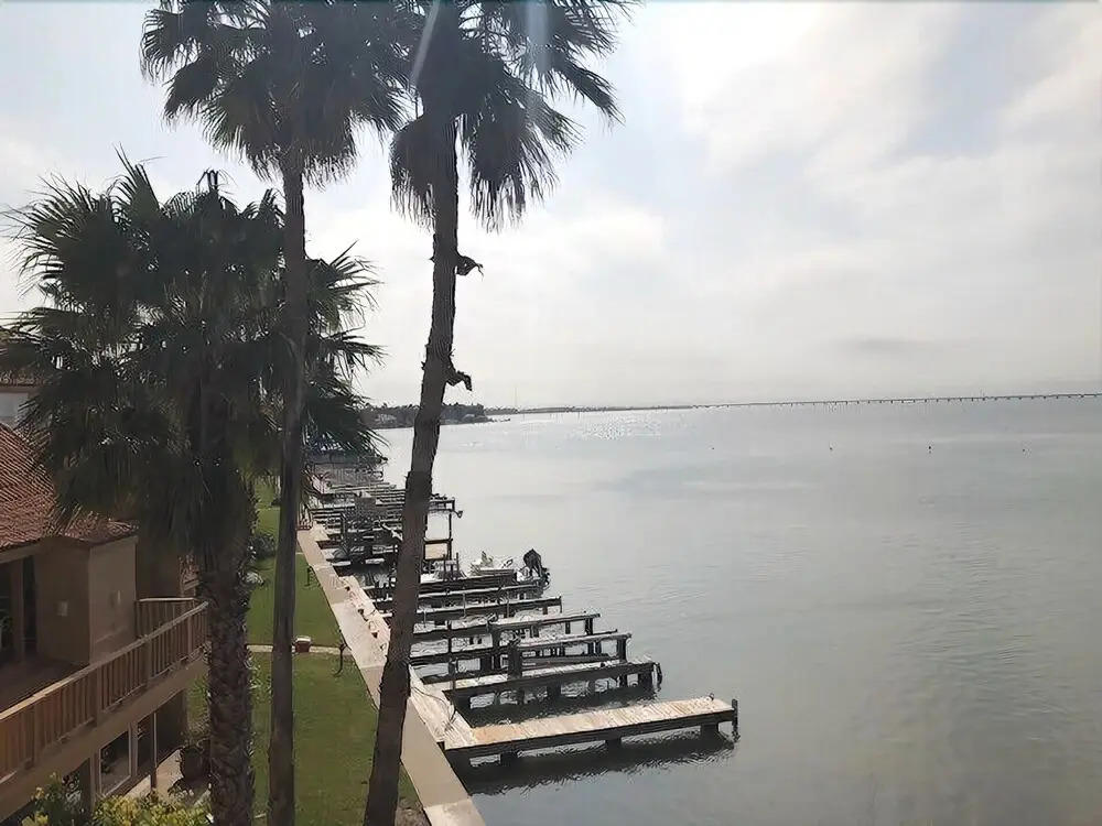 4br W/ Stunning Bay Views - Pool, Boat Slip 4 Bedroom Condo