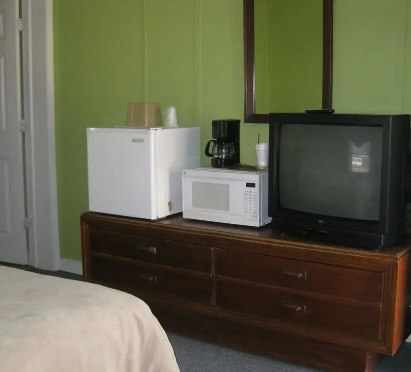Core Creek Lodge