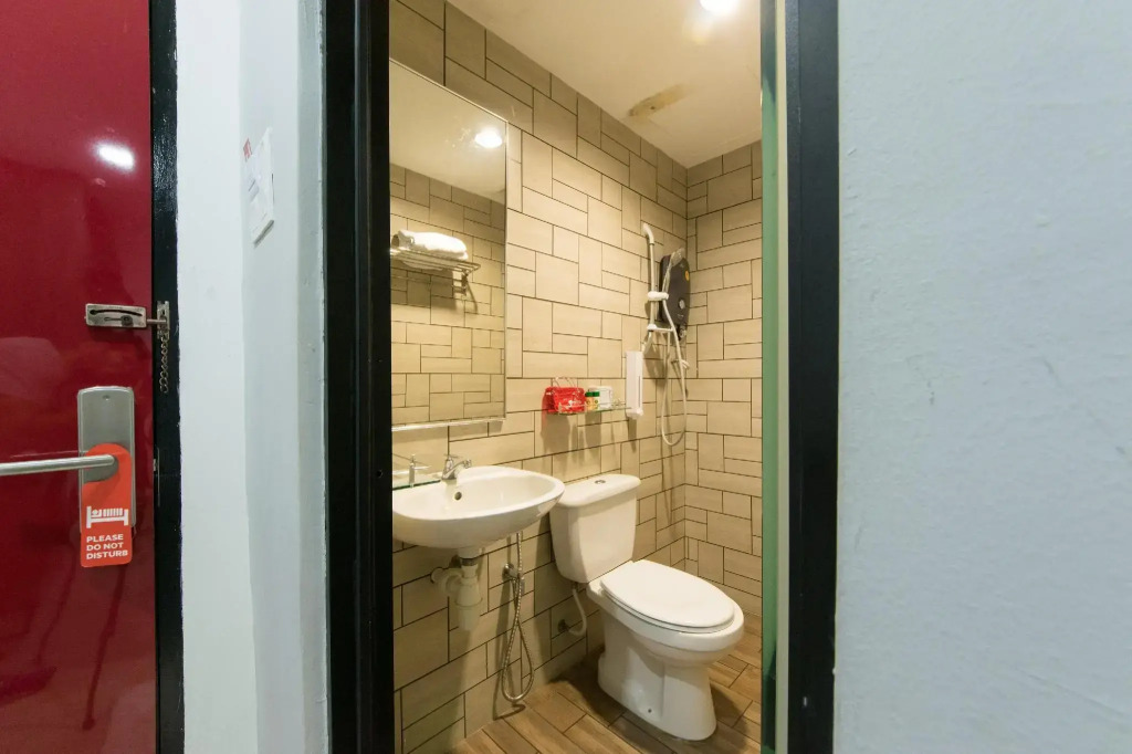 OYO Rooms OUG Plaza