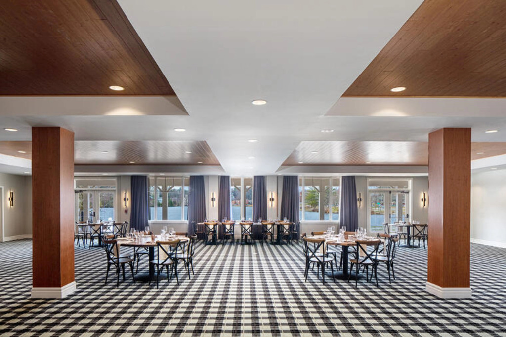 voco Saranac Lake NY - Waterfront by IHG
